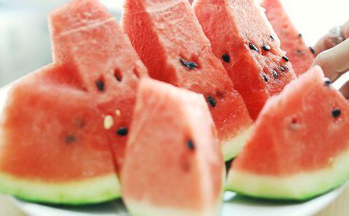 吃瓜西瓜冰,吃瓜西瓜冰，清凉一夏尽享美味