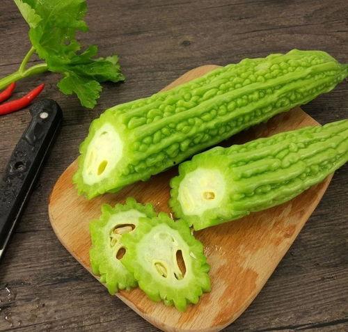 悠米吃瓜